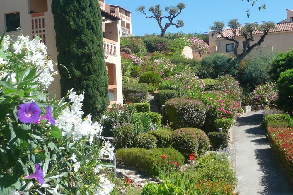 Foto 11 von 30: T2 idyllischen Halbinsel von St. Tropez: Sonne, das Meer, die Strände und Buchten zu Fuß.