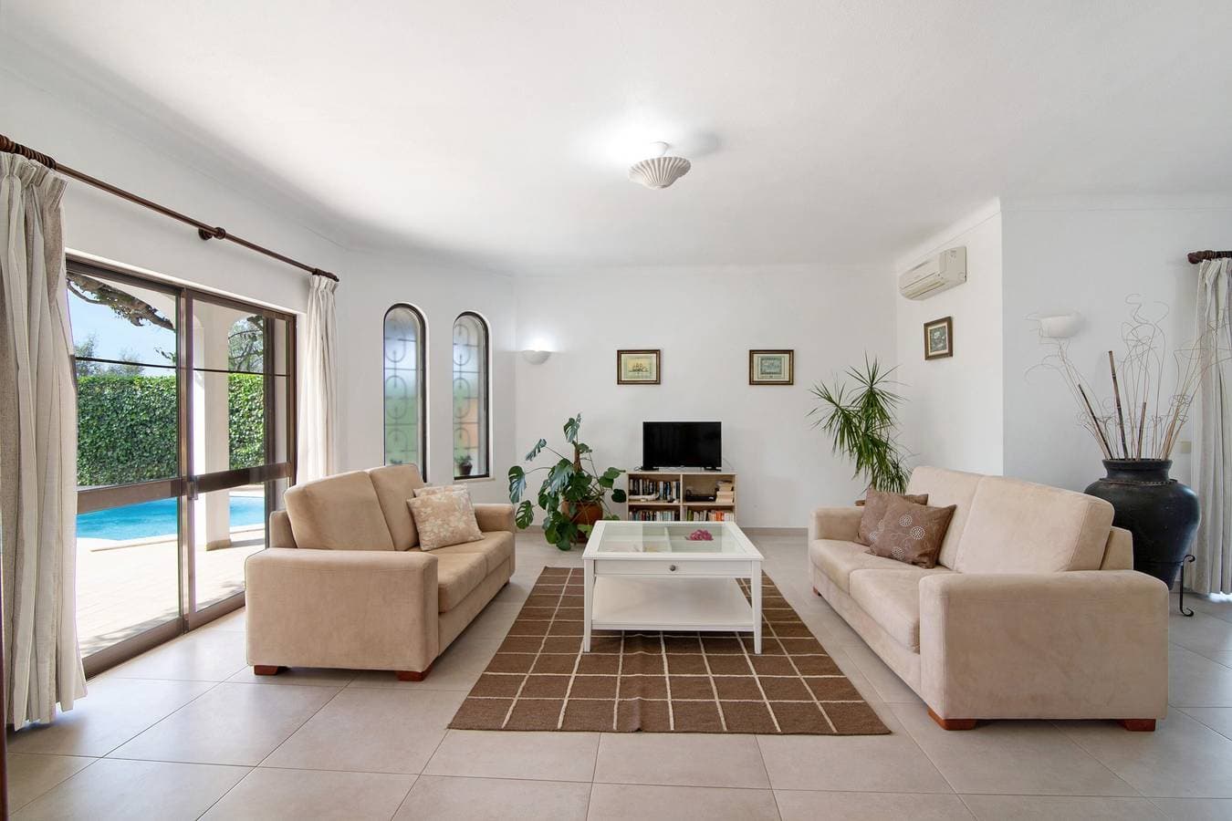 Foto 6 von 30: Villa 'Casa Da Oliveira' mit privatem Pool, WLAN und Klimaanlage