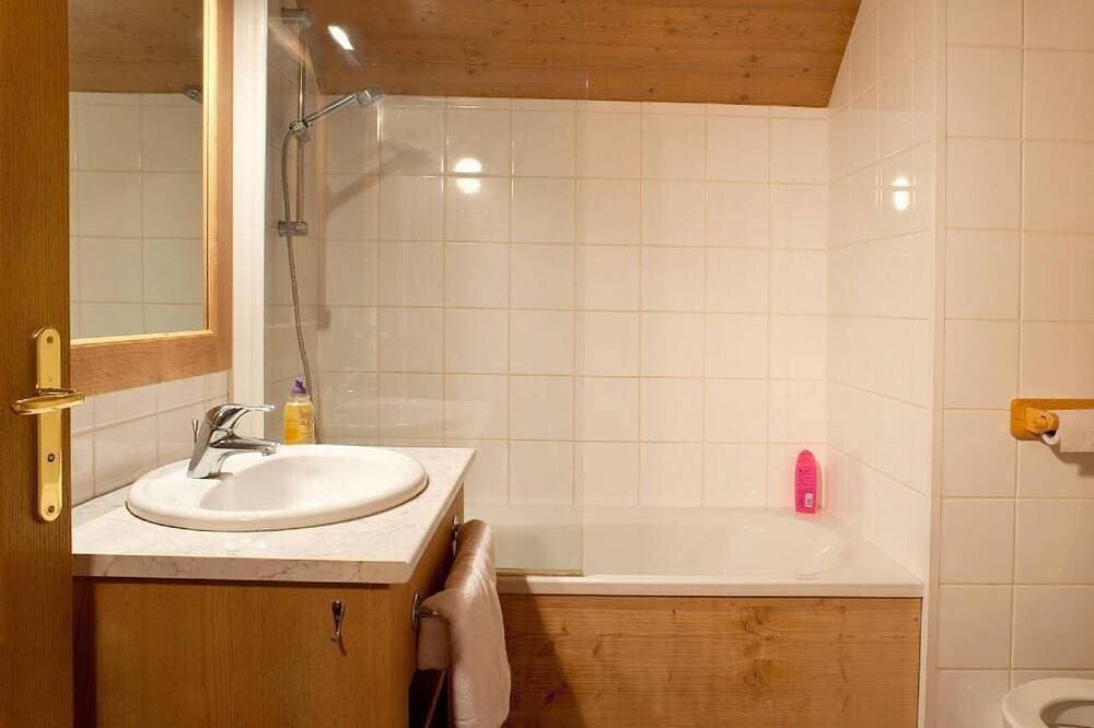 Foto 9 von 30: Wifi, bis 300m skipiste, Erdgeschoss, schwimmbad, sauna, terrasse, balkon, parkmöglichkeiten
