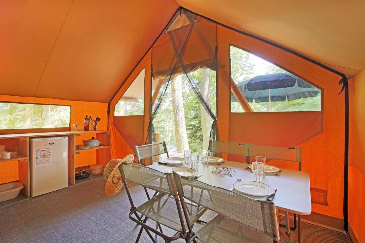 Foto 9 von 12: Tent
