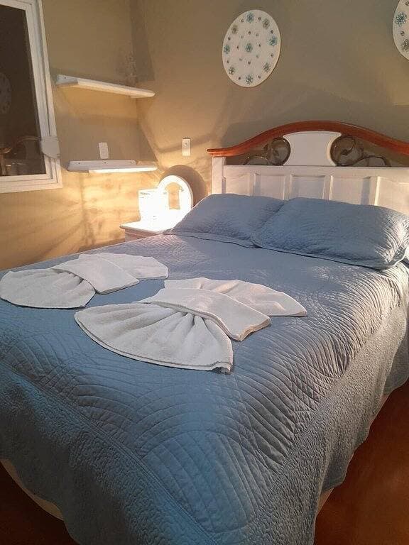 Foto 10 von 22: Apartment with heating and heated pool near the city center!