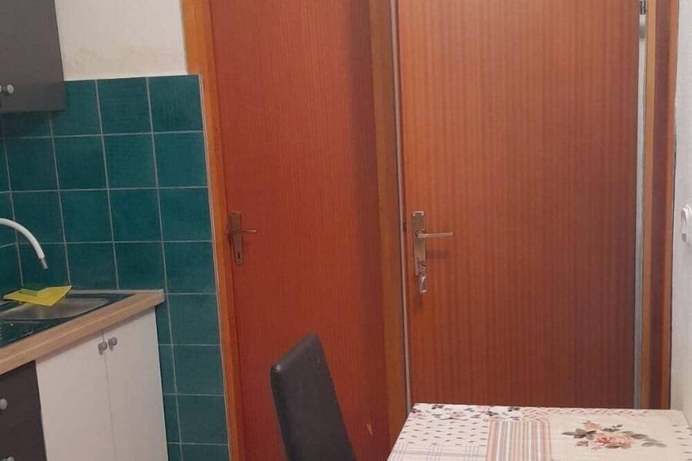 Foto 4 von 10: Studio Appartement mit Terrasse und Meerblick Sveta Nedilja, Hvar