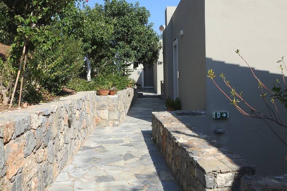 Foto 13 von 25: Wonderful Crete Villa | Standard Villa with Sea View | 1 Bedroom | Beautiful Sea Views & Garden View | Stalis