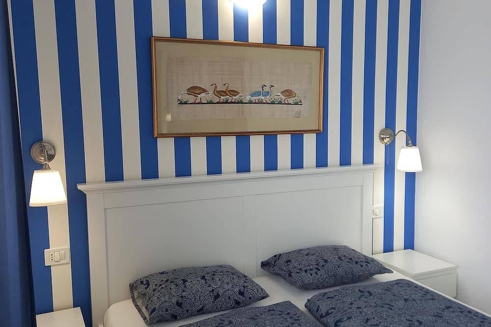 Mar Apartment is a 1-bedroom apartment in Puerto de la Cruz, ocean front view. 1