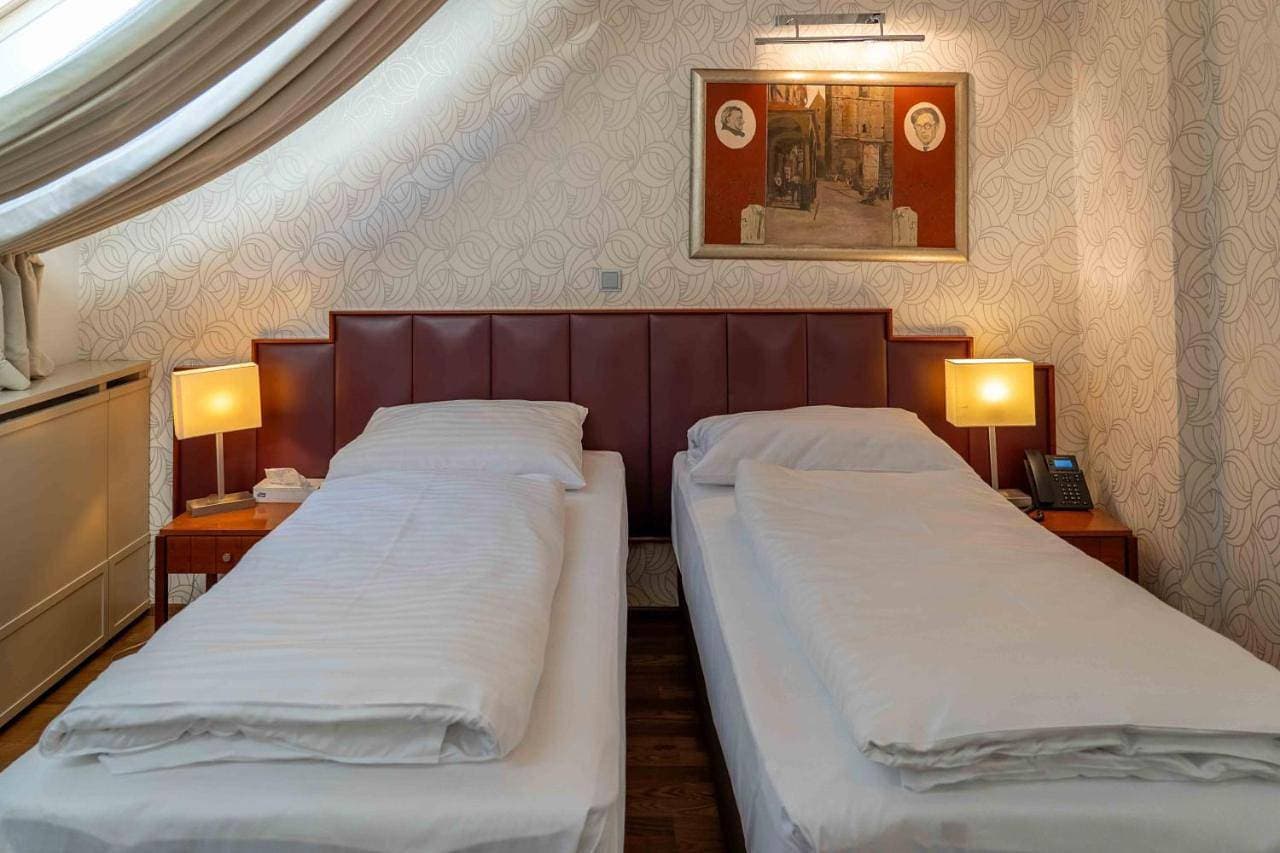 Foto 7 von 12: Standard Double or Twin Room