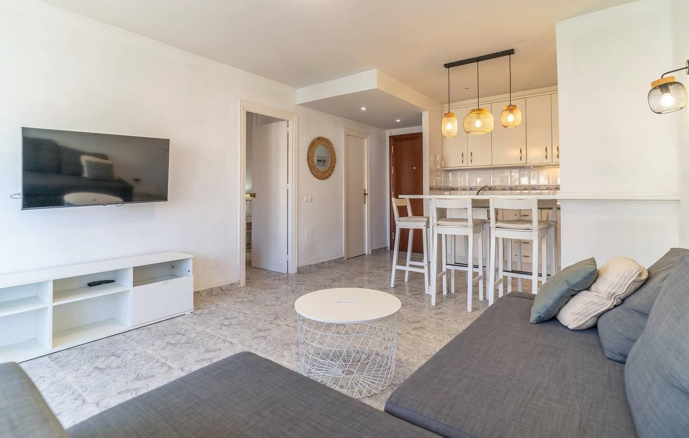 Foto 13 von 17: Appartement am Strand mit Wi-Fi, AC, Pool und Küche - 2,5 km bis Playa de los Boliches