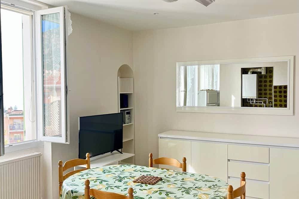 Foto 8 von 17: Magnificent 2p apartment in a villa with sea view, terrace & private parking.