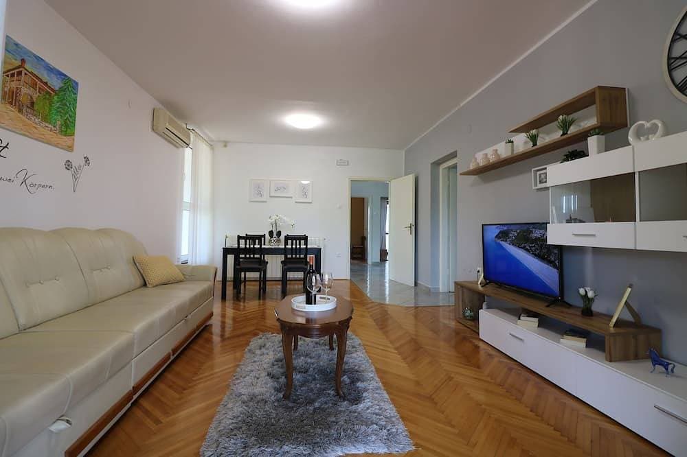 Foto 6 von 30: Familienfreundliche   Wohnung in  1. Stock  mit Pool    fur  6 - 8  Pers
