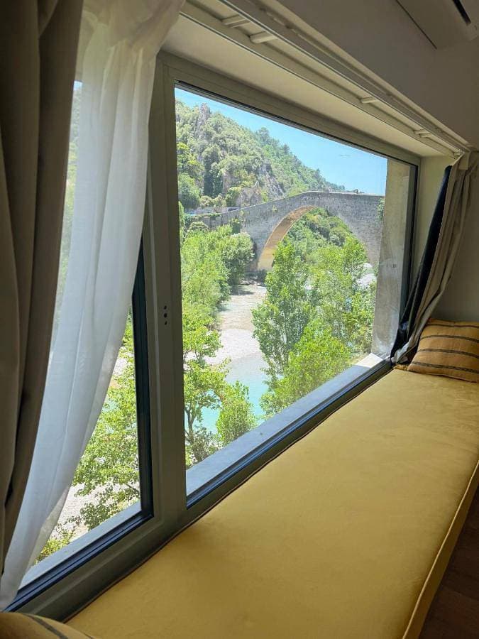 Studio avec vue imprenable Pont Roman de Nyons 1