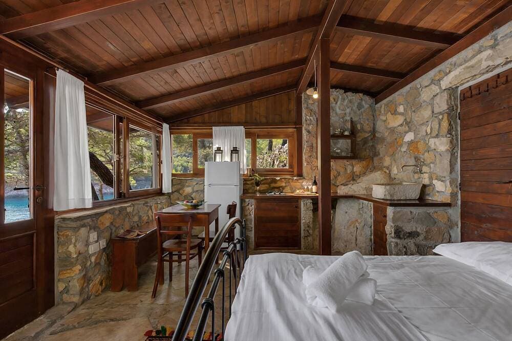 Foto 4 von 30: Haus in Općina Sućuraj mit Grill und Terrasse