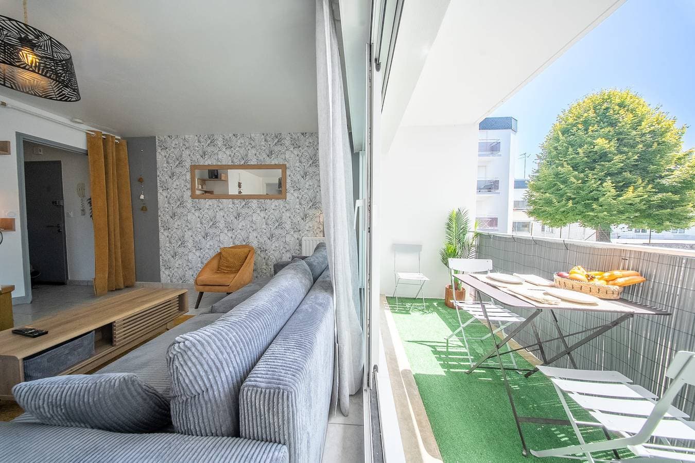 Foto 7 von 28: Ferienwohnung für 4 Personen mit Terrasse