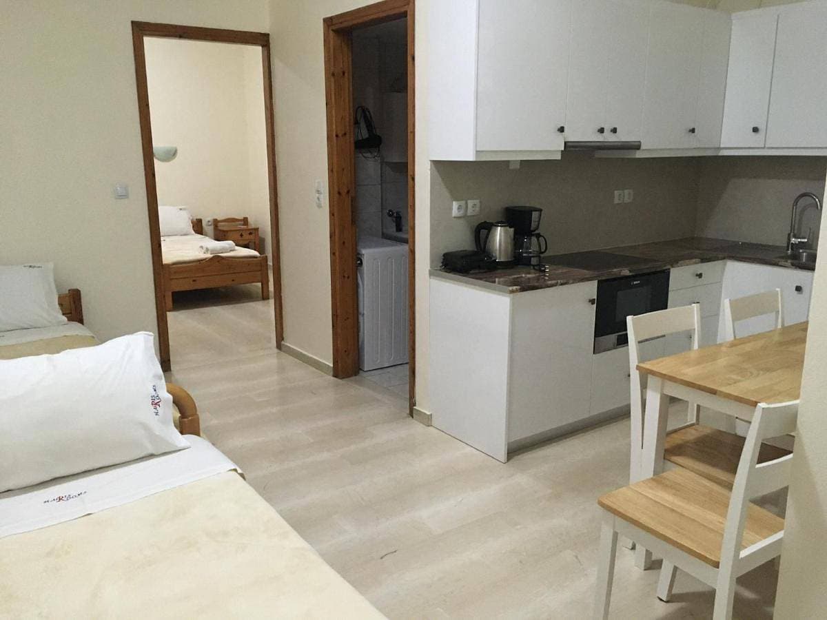 Foto 5 von 11: Double Room with Garden View