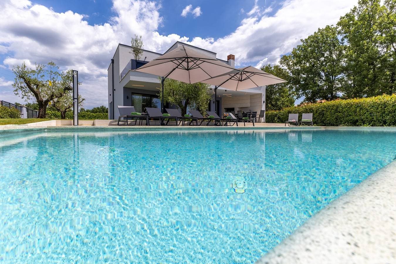 Foto 11 von 46: Villa Superiore in Jakovici