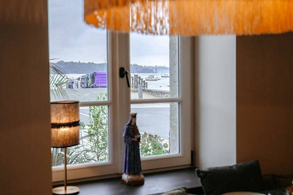 Foto 8 von 15: Gite pieds dans l'eau-Ferienhaus-Luxus-Meerblick-Ensuite