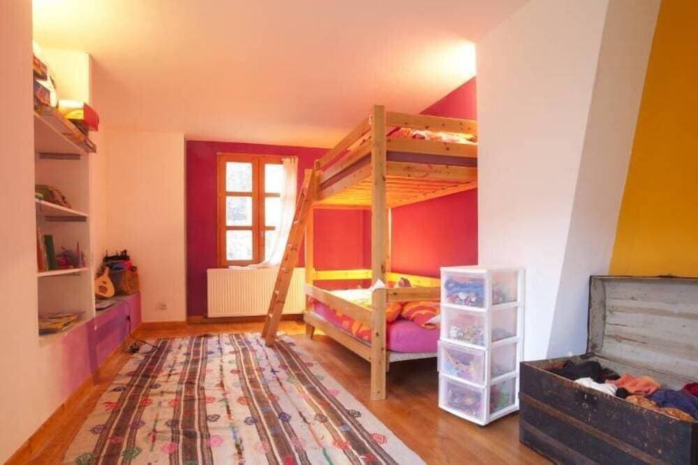 Foto 3 von 15: Großes Haus in der Mitte der Berge in der Nähe der 7 laux renoviert