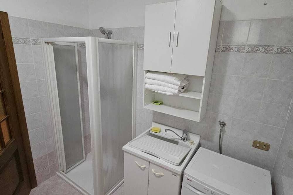 Foto 5 von 10: Casa Romilda: an apartment just a few meters from the lake, with a garden and ample parking