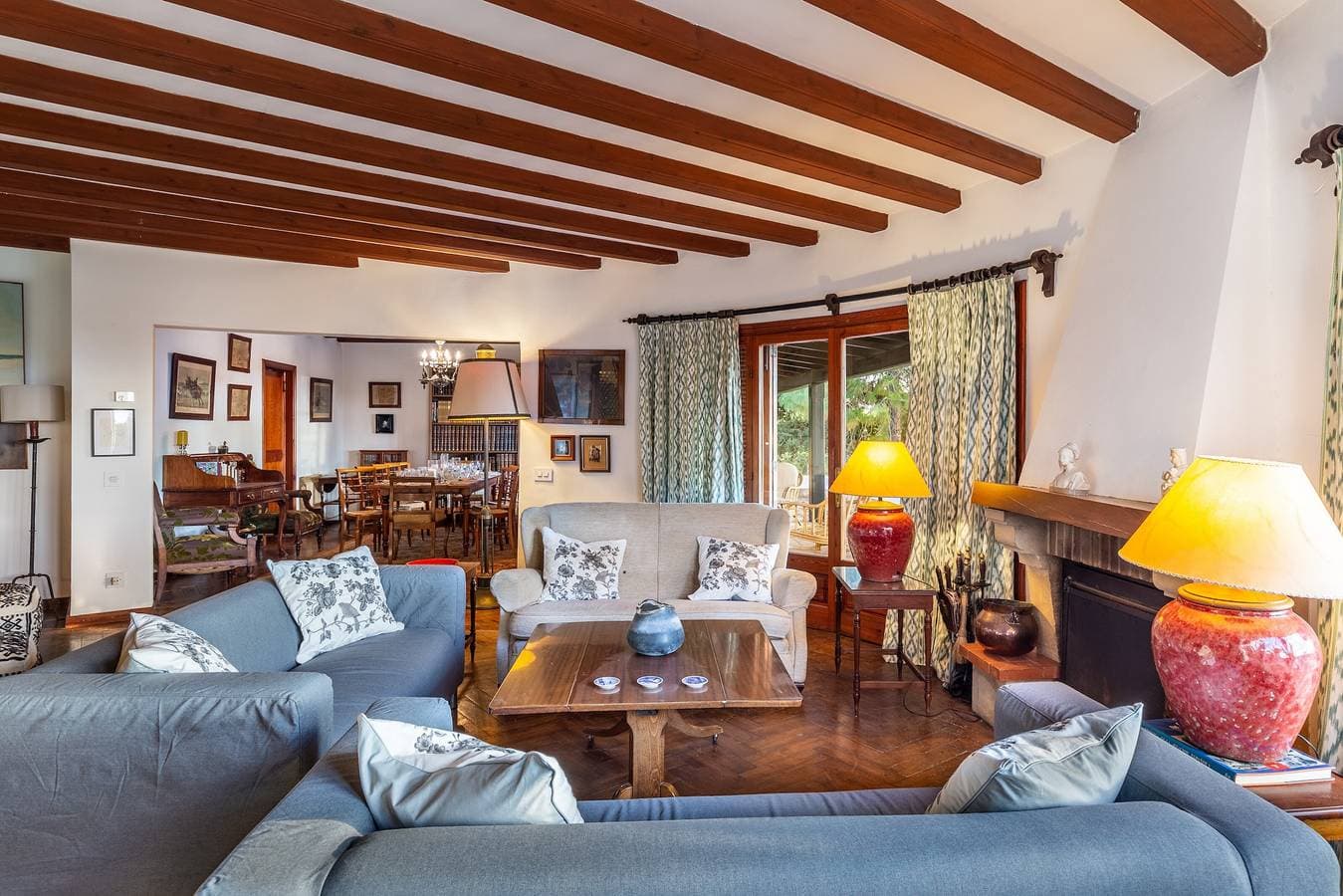 Foto 6 von 30: Villa Bon Viure mit Meerblick, WLAN, Klimaanlage, Pool, Garten & Terrassen; Parkplätze vorhanden