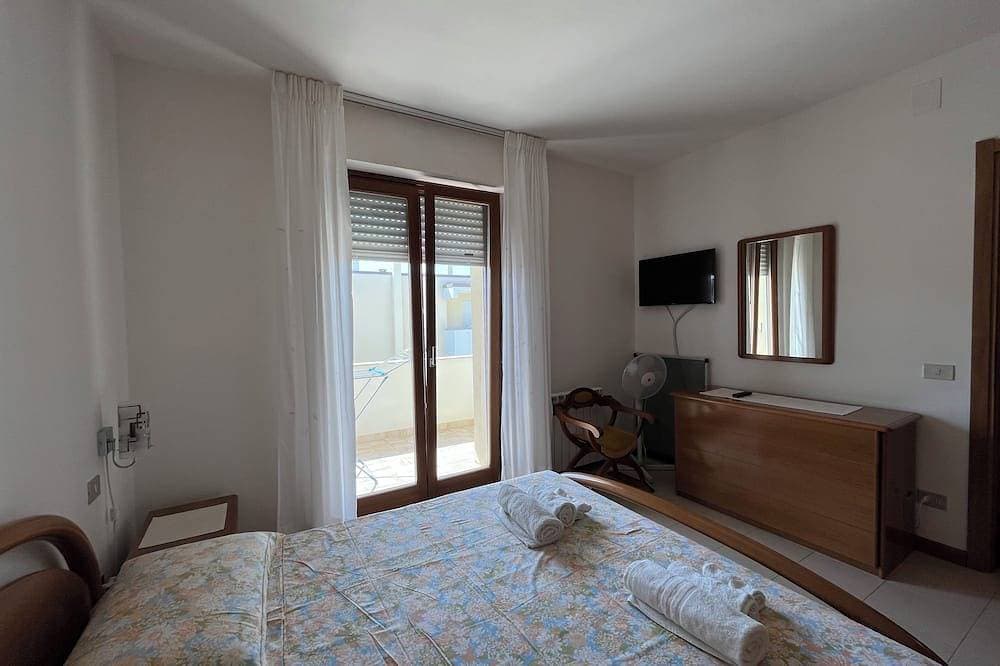 Foto 3 von 27: Bright Apartment Within Walking Distance From The Sea