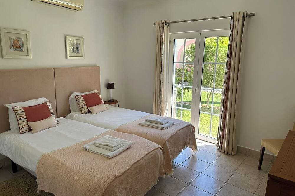 Foto 6 von 30: Deluxe Golf Townhouse Nur 5 Minuten vom Strand entfernt