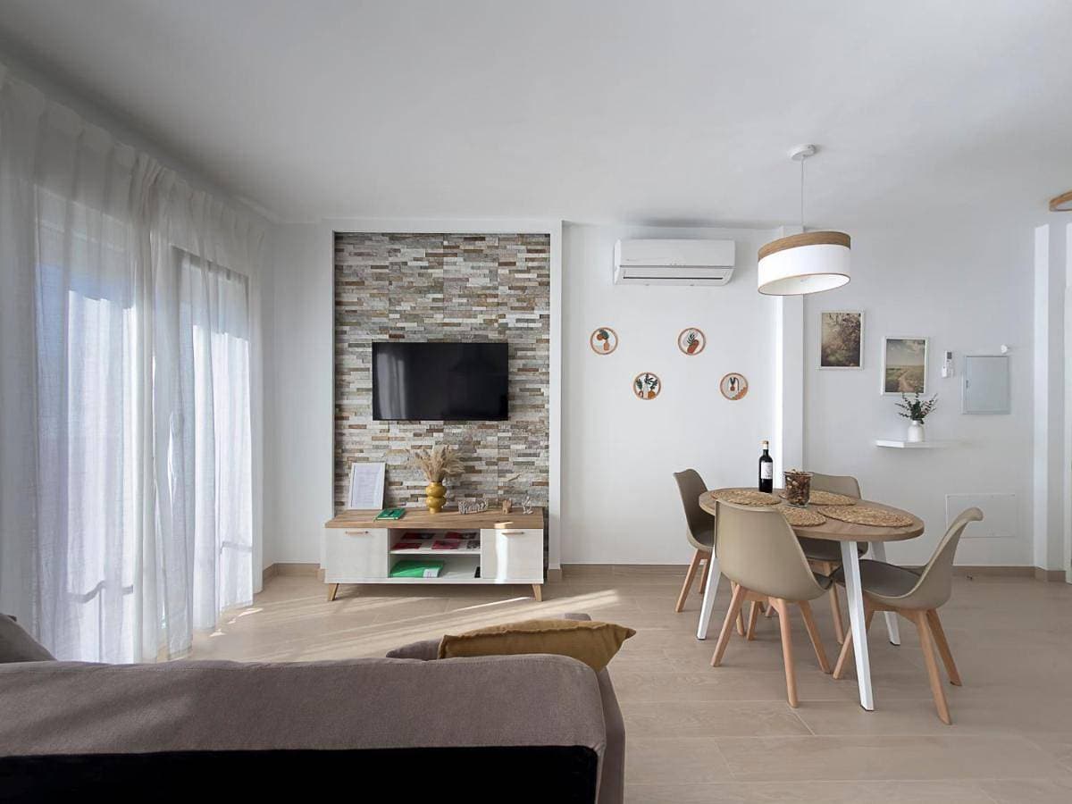 Foto 5 von 61: Two-Bedroom House