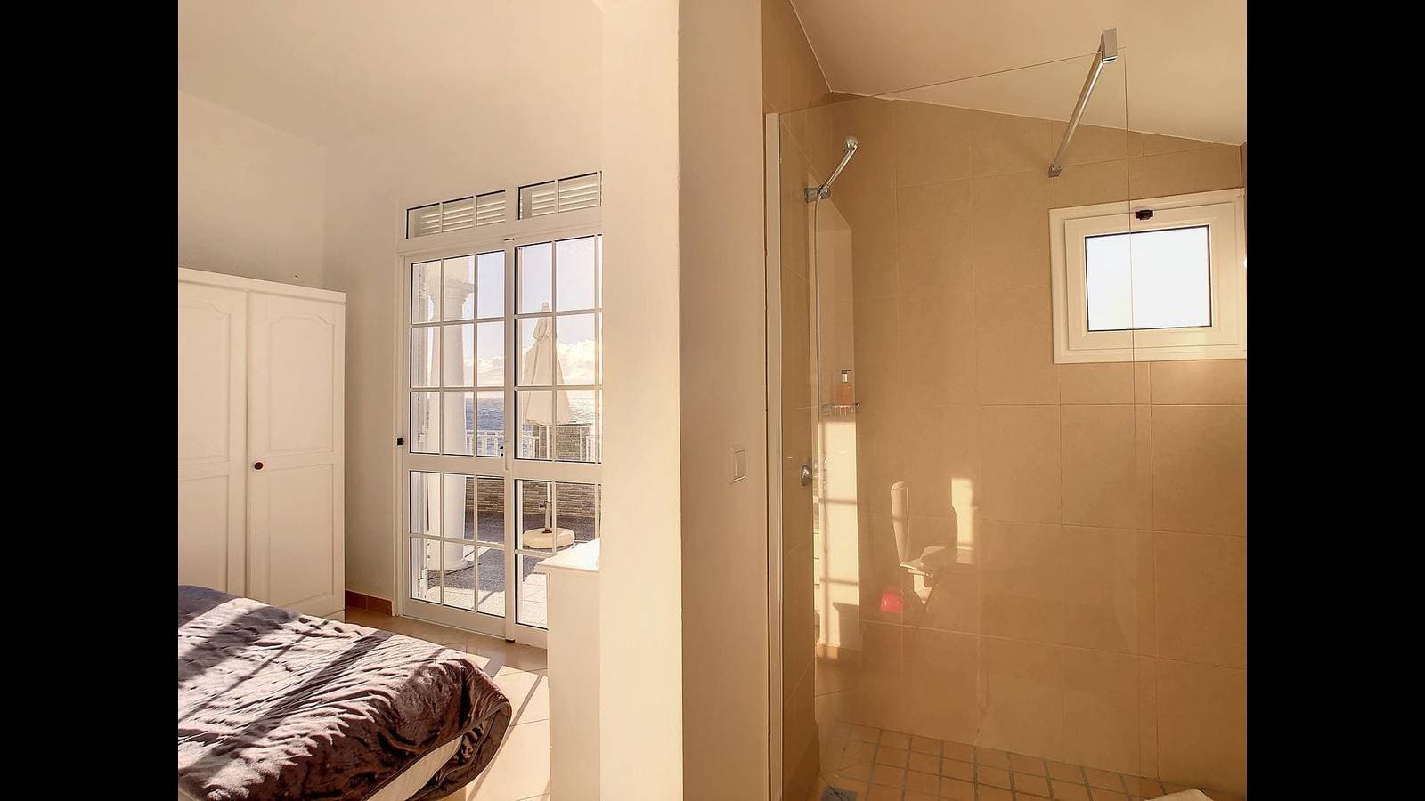 Foto 11 von 43: Naya Beach House by LovelyStay