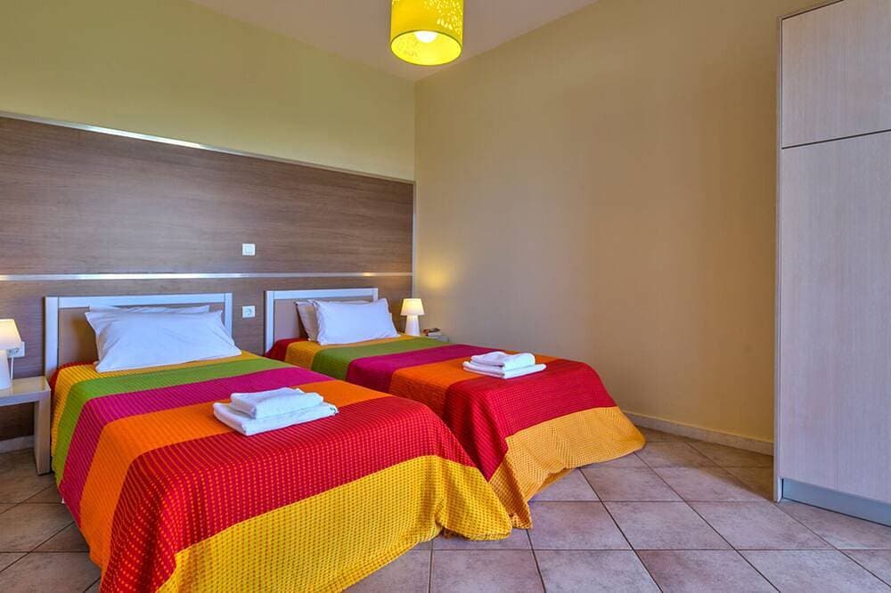 Foto 2 von 18: Cozy Apartment with Swimming Pool Near the Sea