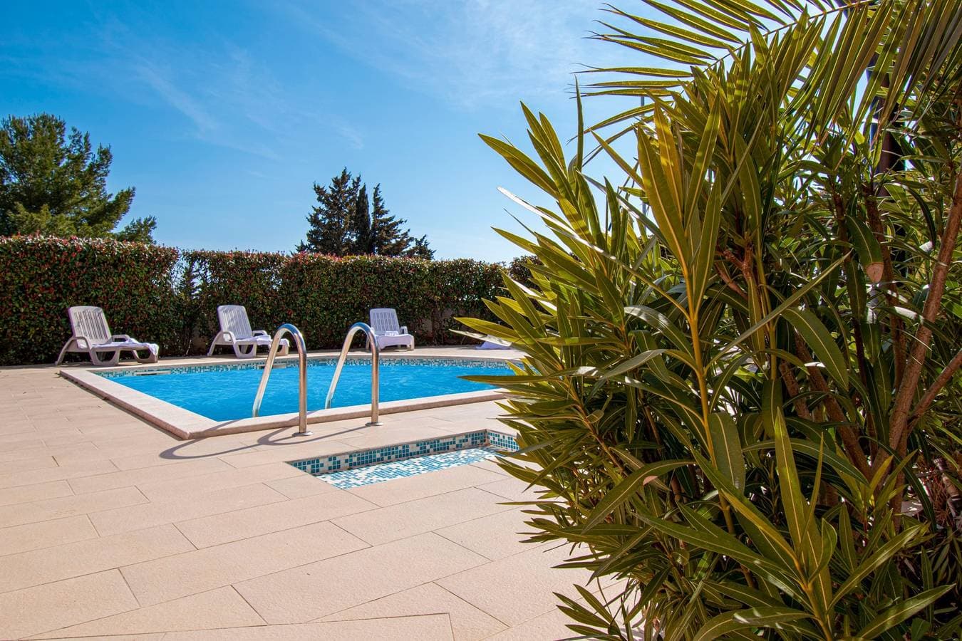 Foto 9 von 33: Apartments Lotus mit Pool by Istrabook