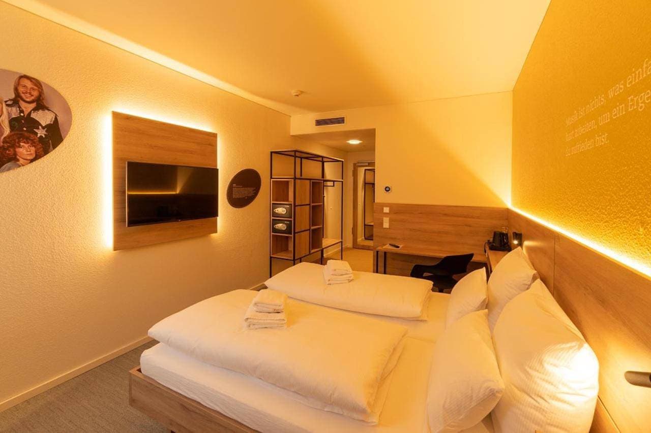 Foto 7 von 9: Double Room with Private Bathroom