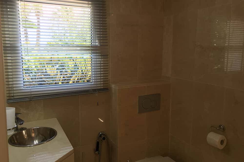 Foto 9 von 28: Charmantes La Casita 2/3 pax Cottage mit privatem Garten und Pool