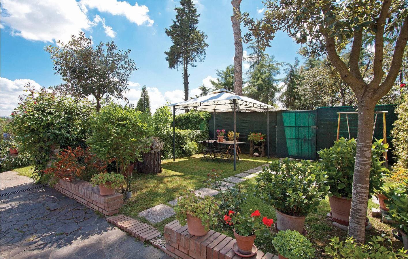 Foto 3 von 22: Gartenwohnung mit Parkplatz & WiFi