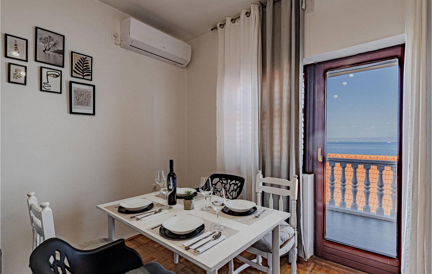 Foto 4 von 22: Charmantes Apartment mit einem Schlafzimmer, Meerblick, Terrasse und Parkplatz
