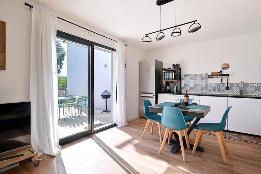 Foto 13 von 28: One-Bedroom Apartment with Terrace