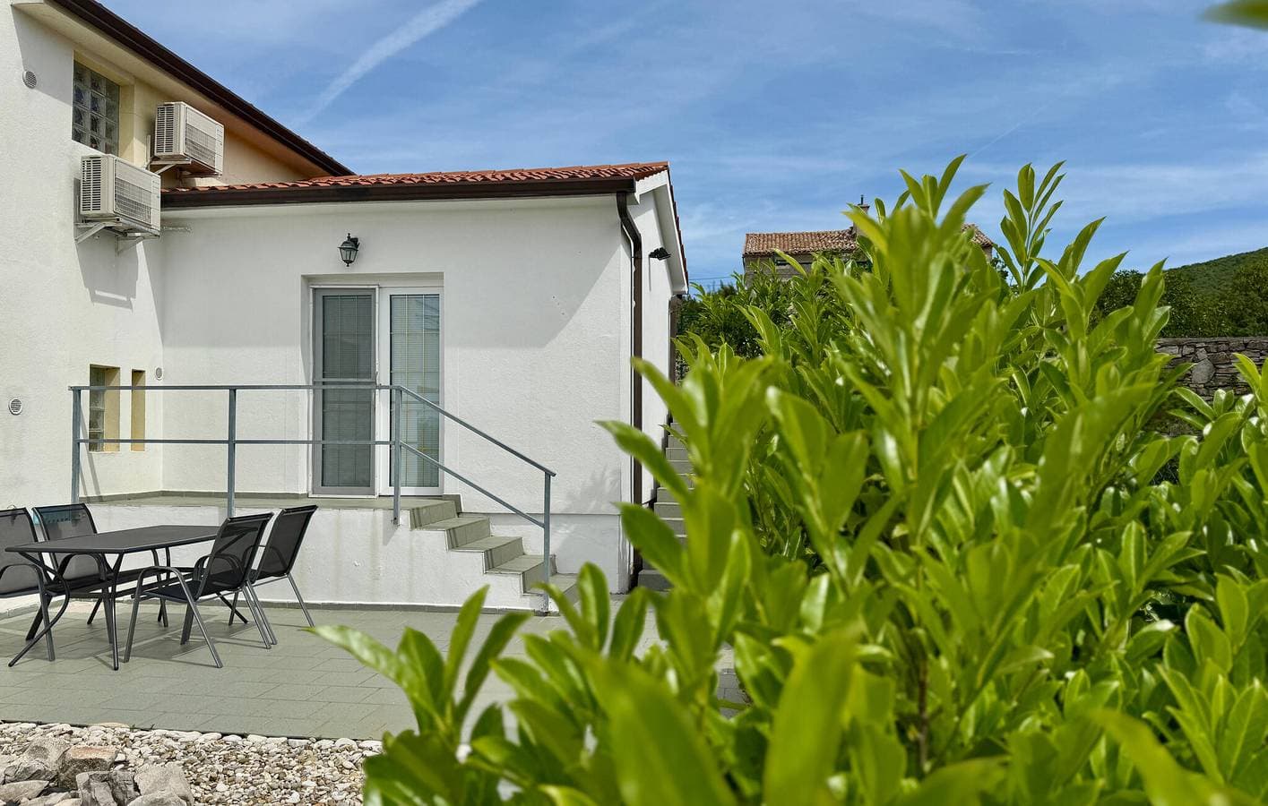 Foto 12 von 27: Gemütliche Ferienwohnung mit Pool, Terrasse und Zugang zum Strand – nur 2 km entfernt!