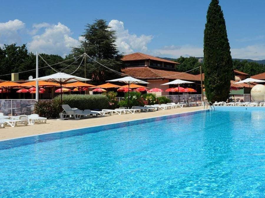 Foto 3 von 13: Village vacances Cévéo de Bormes-les-Mimosas " La Manne" - Ferienhaus 4 personen - 2-Zimmer-Maisonette 4 P.