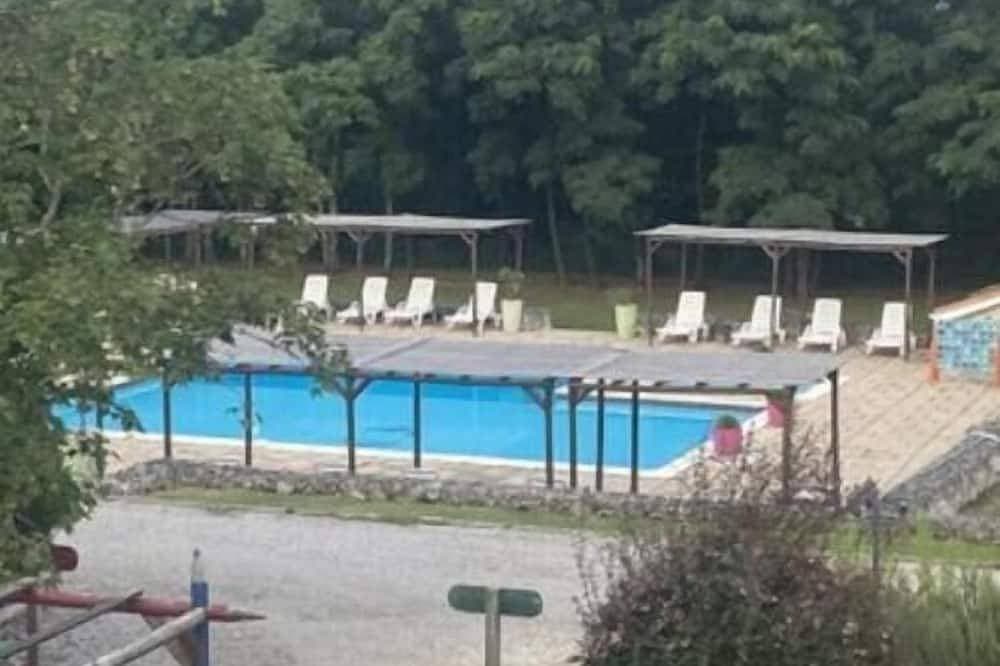 Family Friendly, pet Friendly, Relaxing, Swimming Pool, Play Area, Games Room 1
