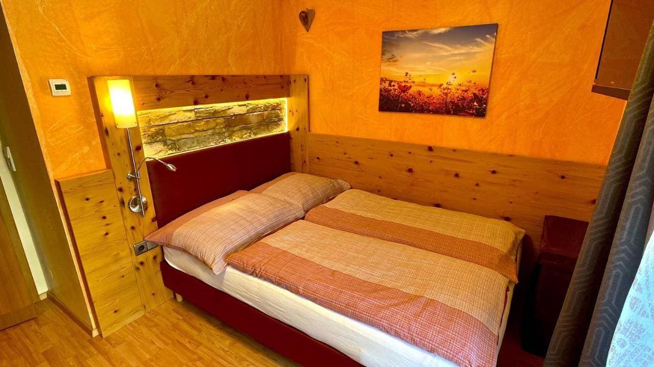 Foto 9 von 23: Small Double Room