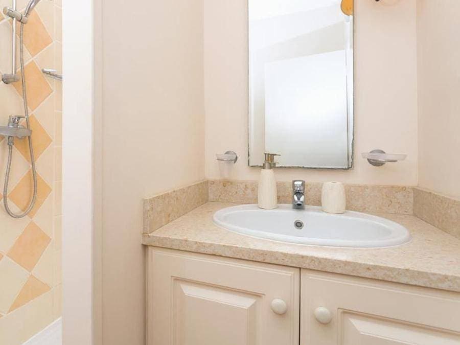 Foto 5 von 25: Madame Vacances - Résidence Provence Country Club - Studio 2 personen - 2 Personen
