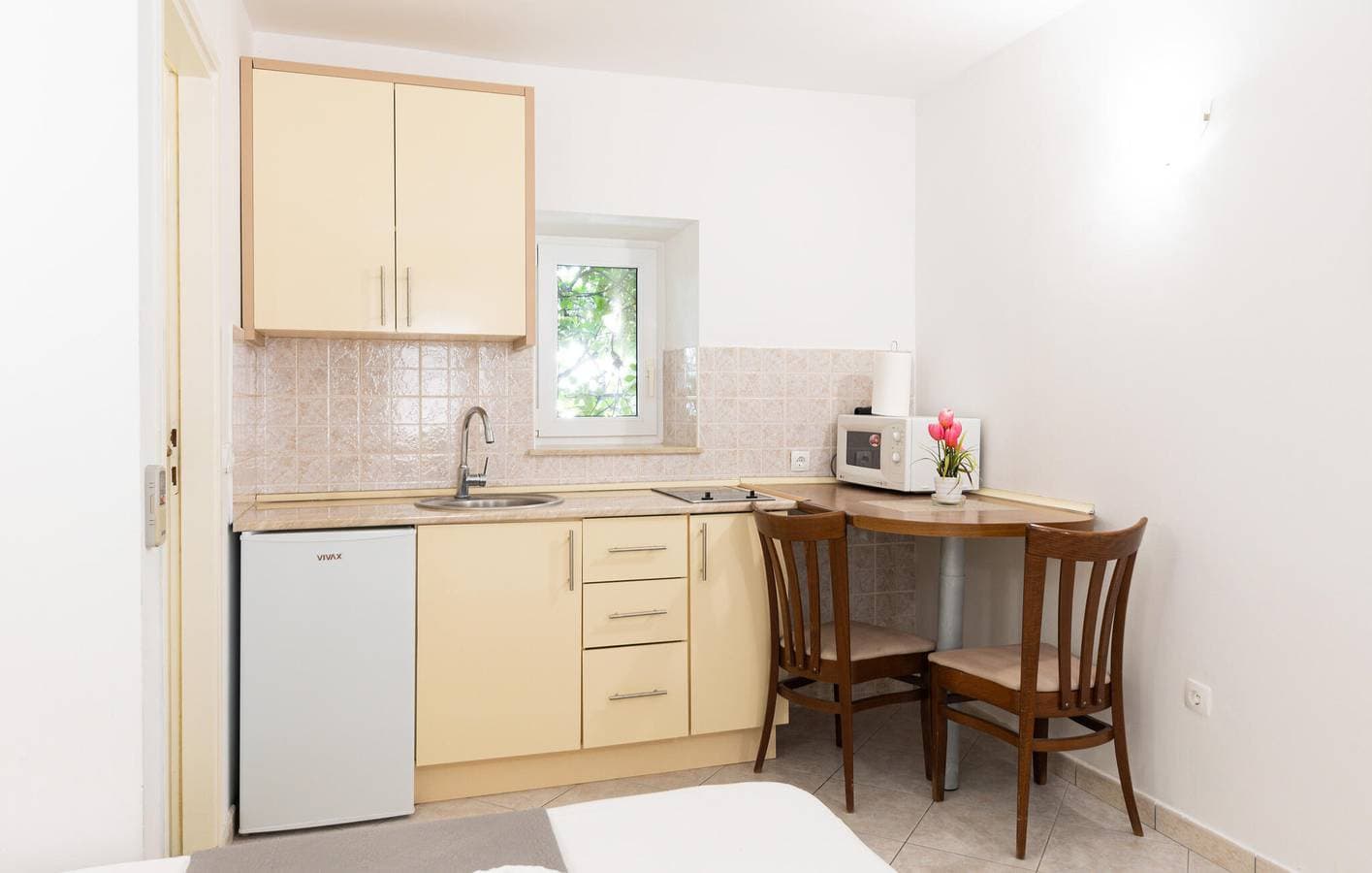 Foto 6 von 15: Gemütliche Ferienwohnung mit Meerblick, Terrasse, Parkplatz und Küche – 200 m vom Strand entfernt