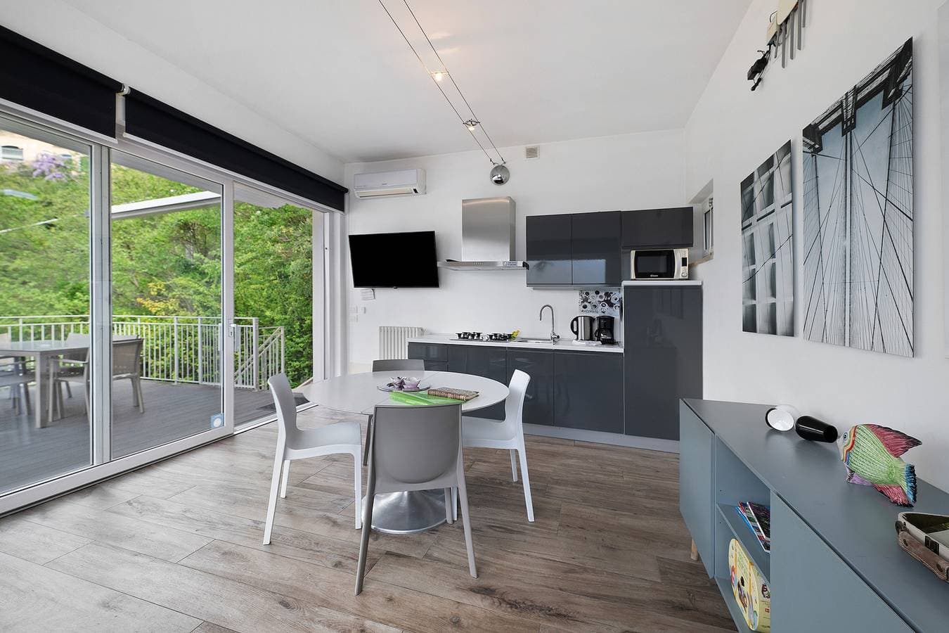 Foto 6 von 29: Ferienwohnung "Residenz La Mignon Terrazza" mit Seeblick, Klimaanlage und Terrasse