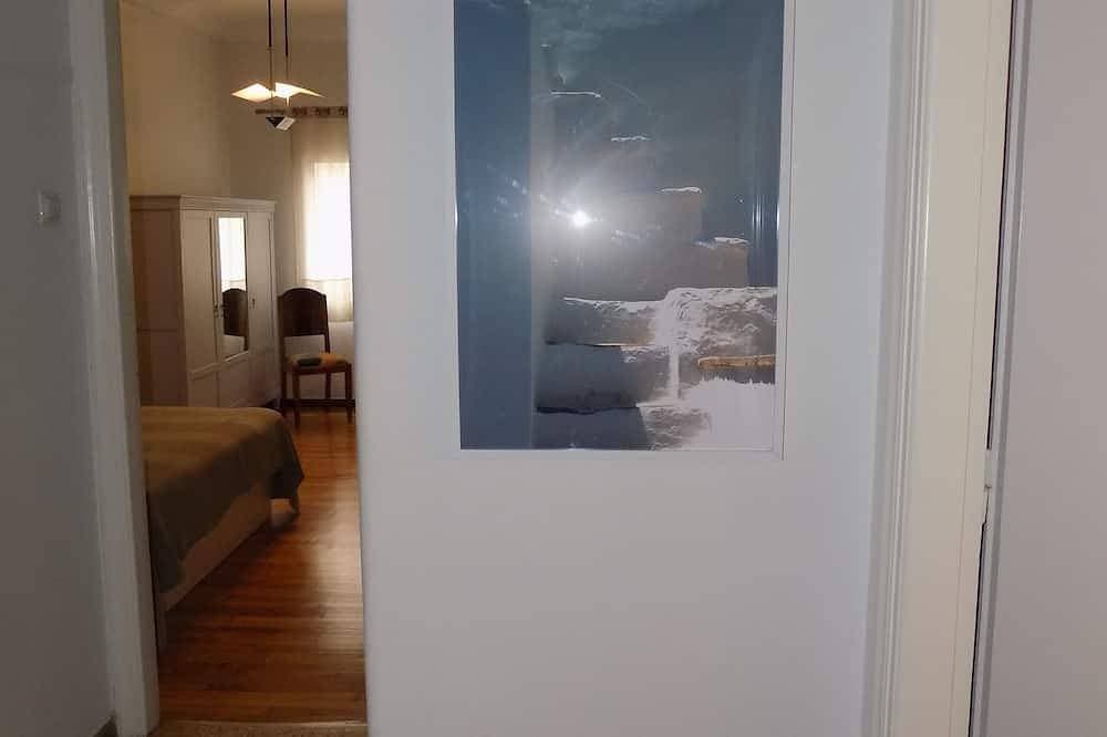 Foto 2 von 30: Schöne 77m2 komplett renovierte Wohnung für 4 Personen
