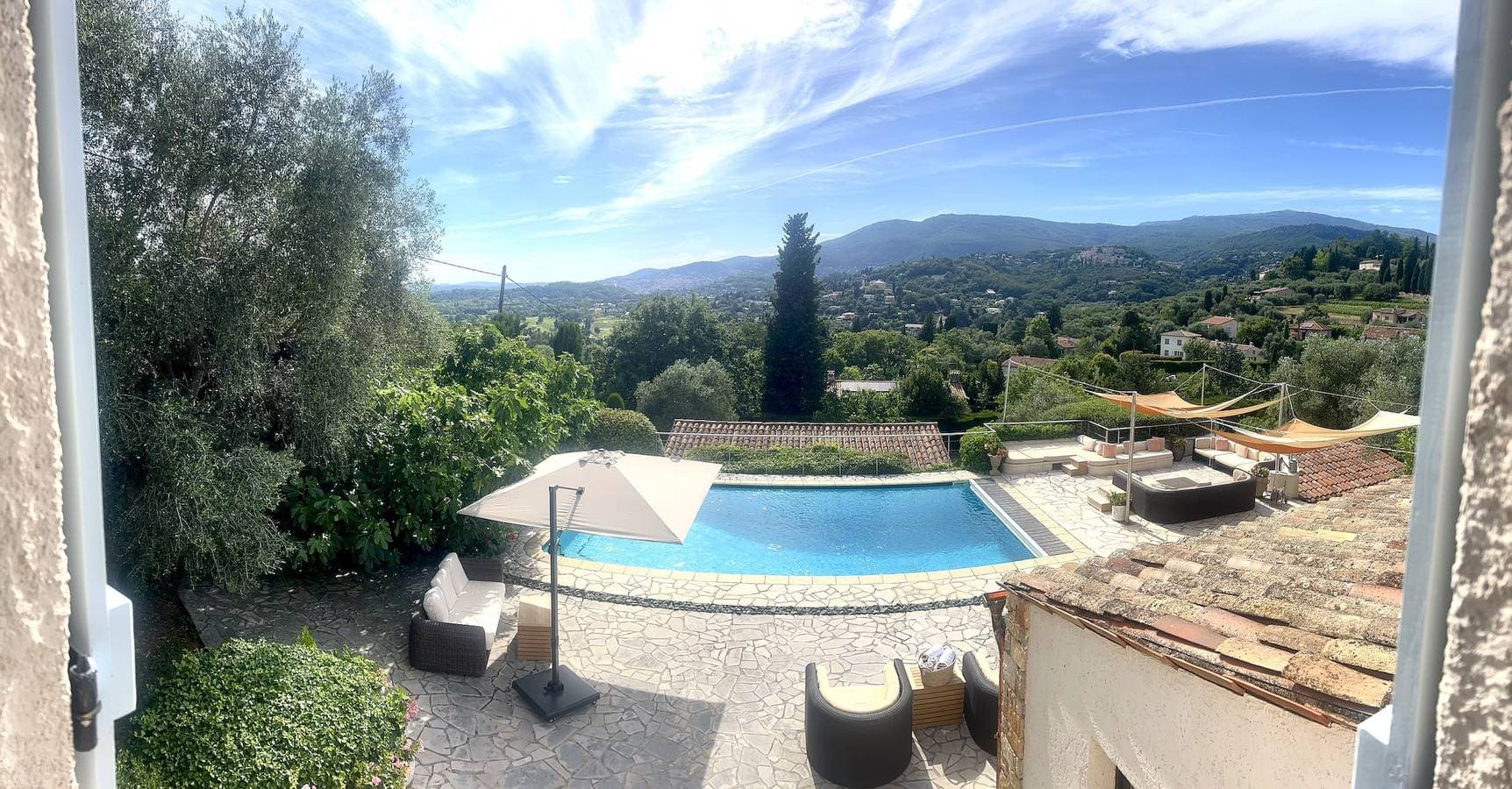 Foto 9 von 31: Atemberaubende Opio-Villa auf einem Hügel mit epischer Aussicht Voller Klimaanlage zu Fuß nach Valbonne zum Aufladen von Elektrofahrzeugen