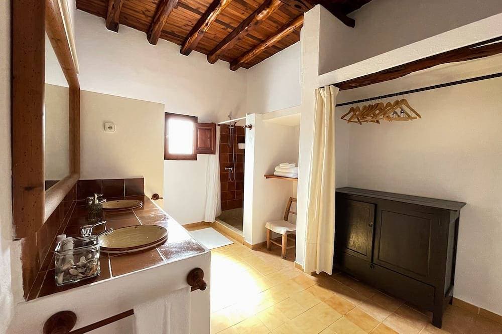 Foto 8 von 30: Authentic Ibicencan Finca in Sant Josep, close to Sant Josep town