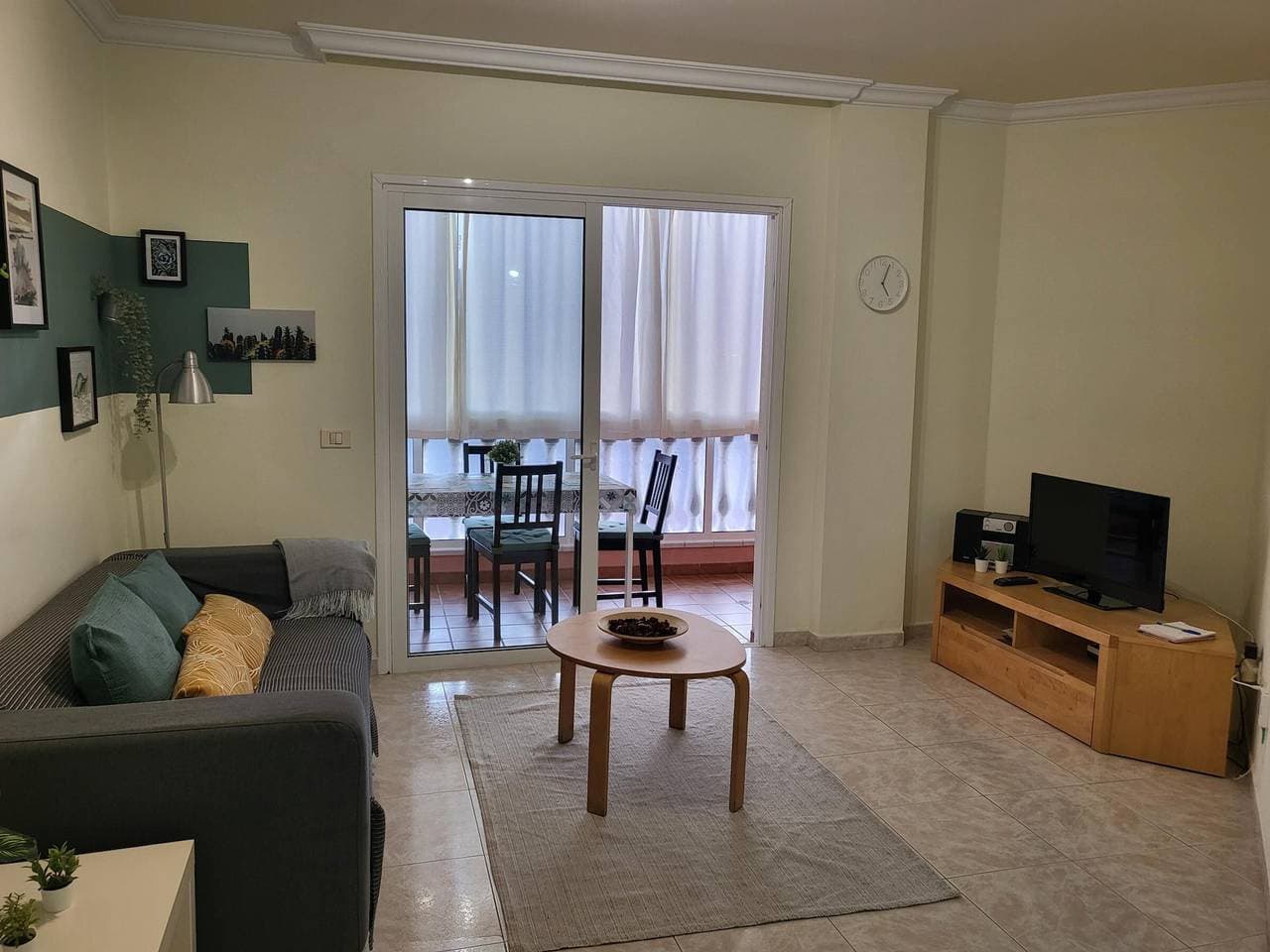 Foto 11 von 25: Meerblick-Ferienwohnung in Erster Reihe: 2 Sz, WLAN, Pool - Costa Sol, Costa del Silencio