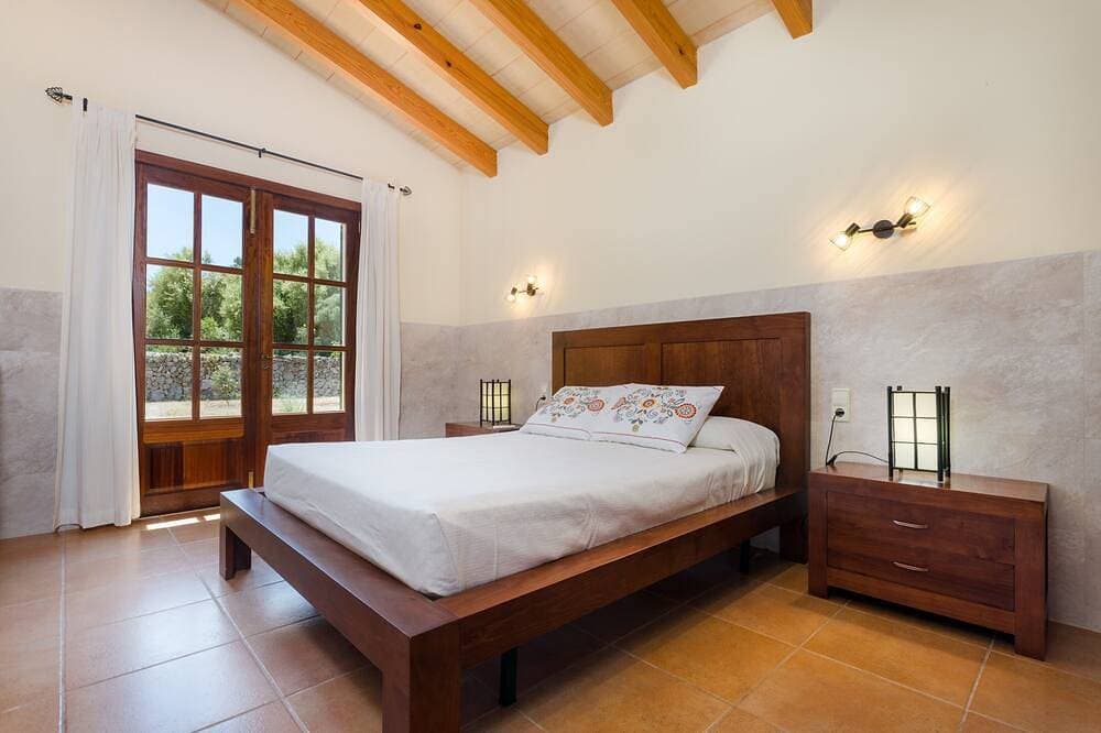 Foto 2 von 30: Es Vedat  6- Ferienhaus mit privaten Pool in Lloret De Vistalegre. WiFi gratis