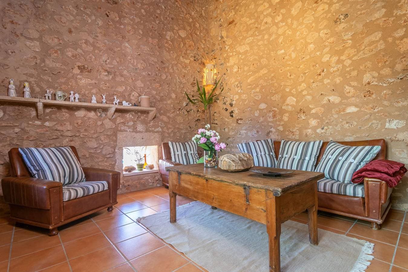 Foto 8 von 40: Lo D'En Creus - Fantastisches Landhaus mit Aufstellpool , perfekt für zwei. Wifi gibt es gratis.