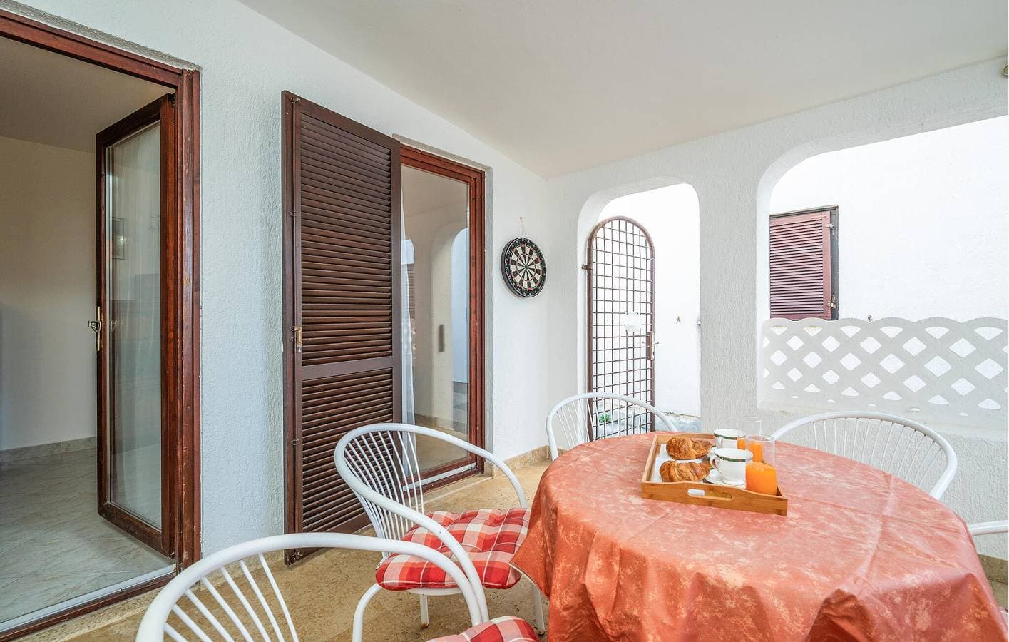 Foto 9 von 23: Gemütliche 2-Zimmer-Wohnung mit Terrasse, WLAN und Zugang zum Strand