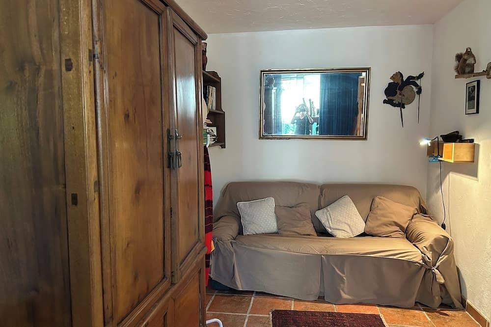 Foto 10 von 30: Charming Villa, 15 km from NiCE Moyenne Montagne With View And Swimming Pool