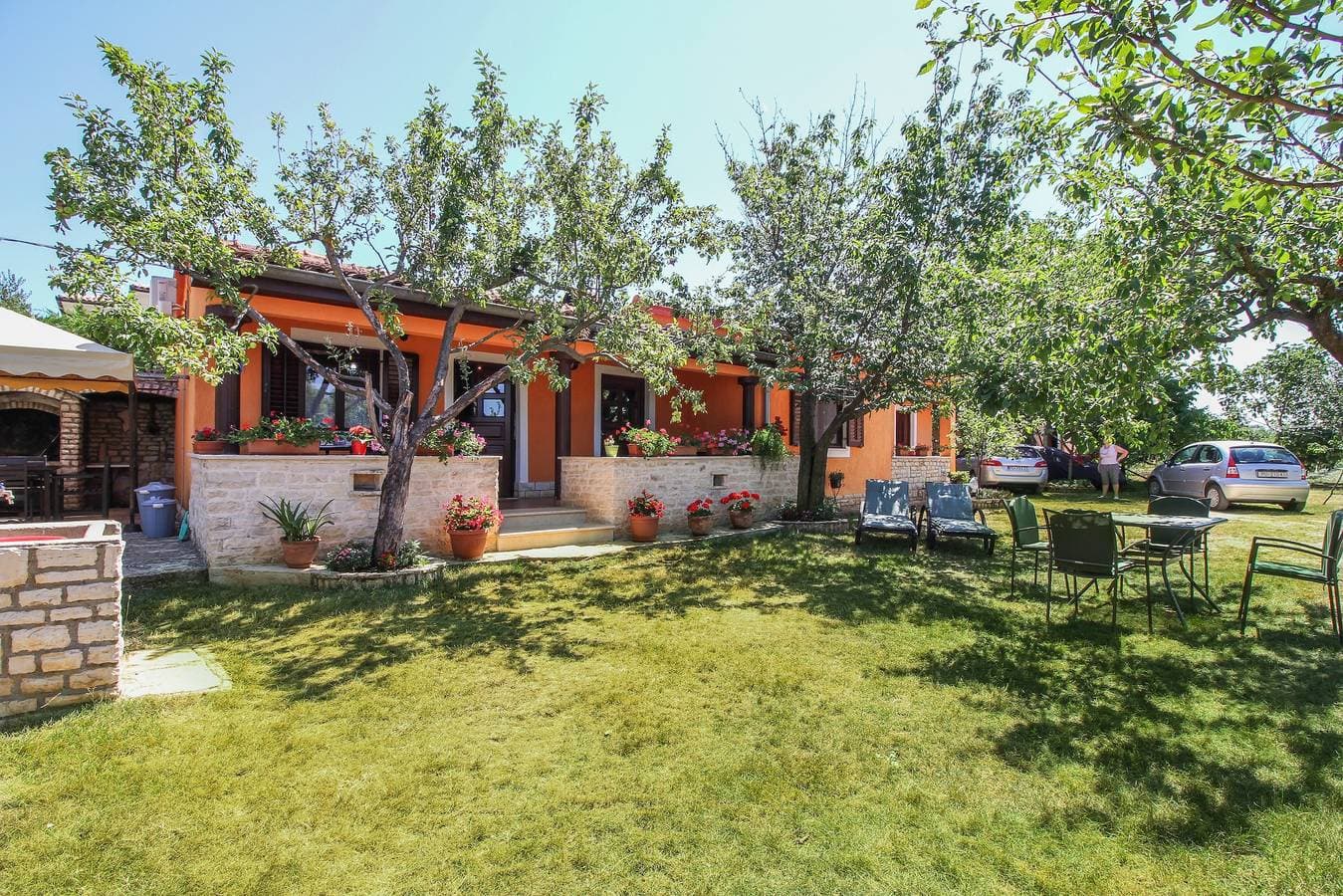 Foto 3 von 32: Ferienhaus Klen * ruhige Lage, großer Garten, Terrasse, WLAN