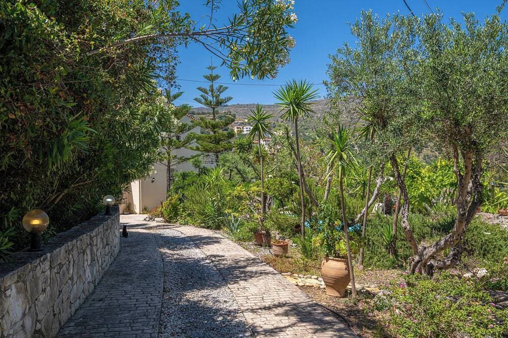 Foto 12 von 30: Eine traditionelle Villa in perfekter Harmonie mit der natürlichen Umgebung