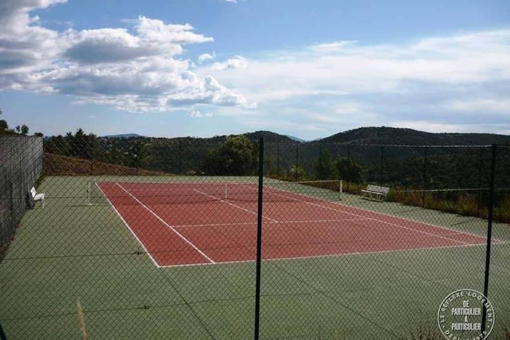 Foto 8 von 16: Haus mit Meerblick, Pool, Garten und Tennis - für 4 Personen